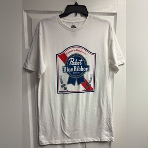 NWOT Pabst Blue Ribbon Beer 100% Cotton Graphic T-Shirt Size Medium